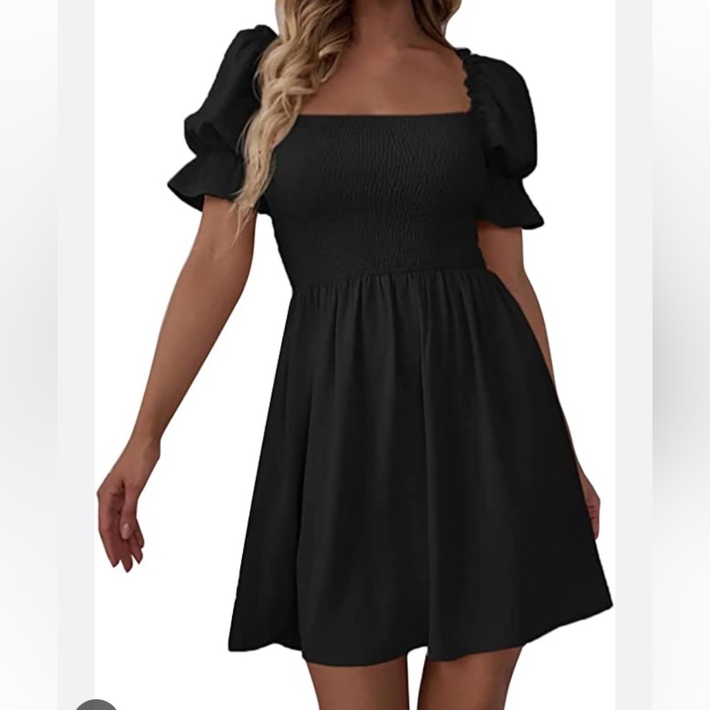 Black balloon sleeve smock mini dress